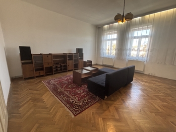 Prodej bytu 4+1 v osobním vlastnictví 154 m², Znojmo