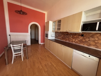 Prodej bytu 4+1 v osobním vlastnictví 154 m², Znojmo