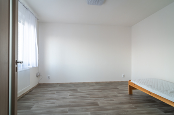 Pronájem bytu 2+1 v osobním vlastnictví 61 m², Slaný