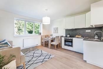 Pronájem bytu 4+kk v družstevním vlastnictví 62 m², Psáry