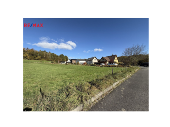 Prodej pozemku 700 m², Rožnov pod Radhoštěm