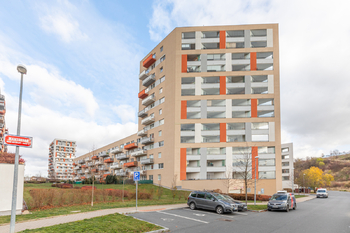 Prodej bytu 3+kk v osobním vlastnictví 83 m², Praha 10 - Horní Měcholupy