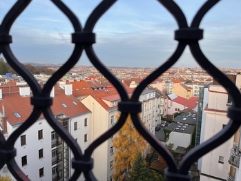 Výhled - Prodej bytu atypický v osobním vlastnictví 160 m², Praha 5 - Smíchov