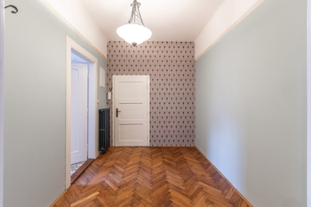 Vstupní místnost - Pronájem bytu 3+kk v osobním vlastnictví 56 m², Praha 6 - Bubeneč