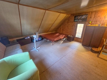podkroví - Prodej chaty / chalupy 50 m², Hradce