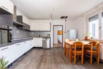 Prodej domu 300 m², Teplice