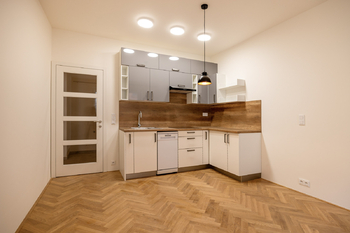 Pronájem bytu 2+kk v osobním vlastnictví 49 m², Praha 2 - Vinohrady