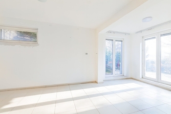 Místnost v přízemí - Prodej domu 162 m², Přestavlky