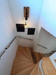 Schody do patra - Prodej domu 162 m², Přestavlky