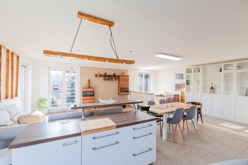 Obývací pokoj - Prodej domu 162 m², Přestavlky