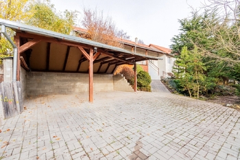 Kryté stání - Prodej domu 162 m², Přestavlky