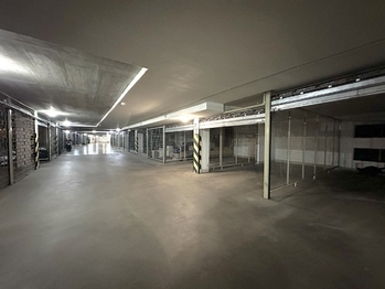 Pronájem garáže 18 m², Praha 5 - Košíře