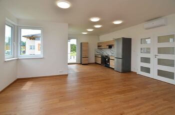 Pronájem bytu 4+kk v osobním vlastnictví 104 m², Úhonice