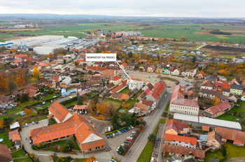 Prodej obchodních prostor 957 m², Dašice