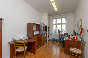 Prodej obchodních prostor 957 m², Dašice