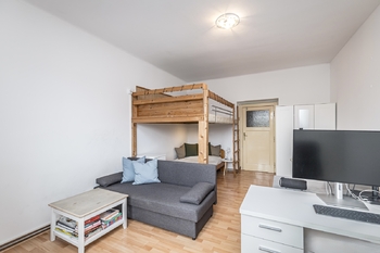Pronájem bytu 1+kk v osobním vlastnictví 39 m², Praha 10 - Strašnice
