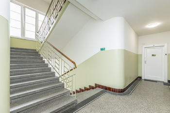 Pronájem bytu 1+kk v osobním vlastnictví 39 m², Praha 10 - Strašnice