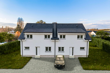 Prodej domu 120 m², Zlončice