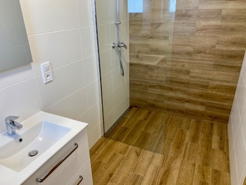 Velmi kvalitní - Pronájem domu 127 m², Mukařov