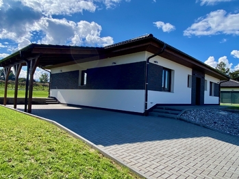 Kryté stání - Pronájem domu 127 m², Mukařov