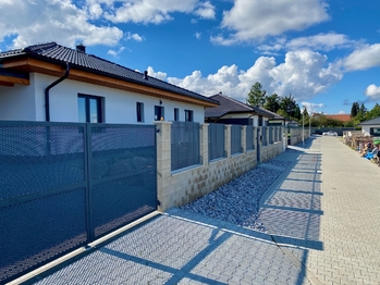 Dlážděná ulice - Pronájem domu 127 m², Mukařov