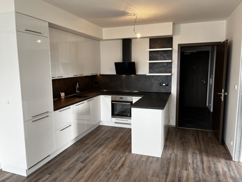 Pronájem bytu 2+kk v družstevním vlastnictví 60 m², Praha 5 - Hlubočepy