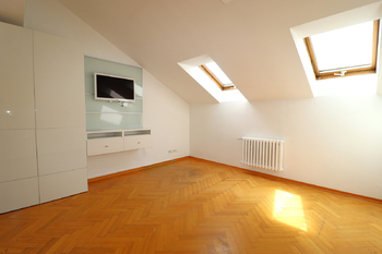 2. pokoj - Pronájem bytu 3+kk v osobním vlastnictví 101 m², Praha 2 - Vyšehrad