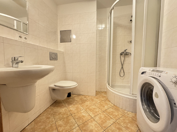 Pronájem bytu 1+kk v osobním vlastnictví 33 m², Praha 7 - Holešovice