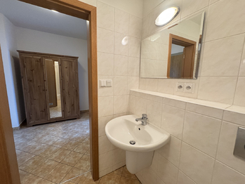 Pronájem bytu 1+kk v osobním vlastnictví 33 m², Praha 7 - Holešovice