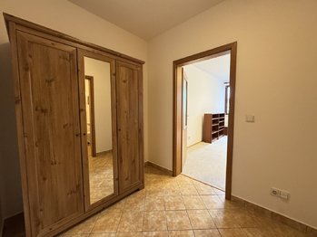 Pronájem bytu 1+kk v osobním vlastnictví 33 m², Praha 7 - Holešovice