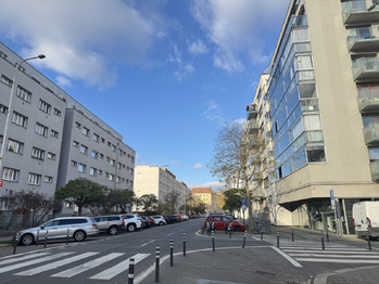 Pronájem bytu 1+kk v osobním vlastnictví 33 m², Praha 7 - Holešovice