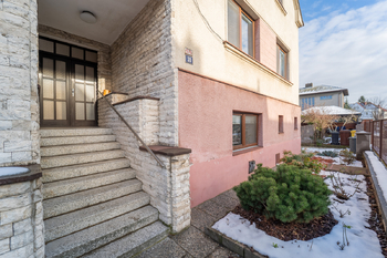 vstup do domu - Prodej domu 180 m², Kolín