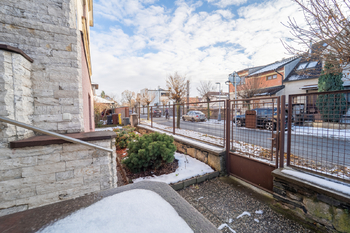 vstup do domu - Prodej domu 180 m², Kolín