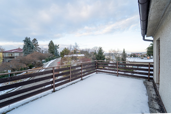 terasa, III. NP - Prodej domu 180 m², Kolín