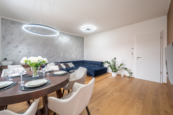 Prodej bytu 3+kk v osobním vlastnictví 84 m², Praha 10 - Královice
