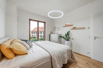 Prodej bytu 3+kk v osobním vlastnictví 84 m², Praha 10 - Královice