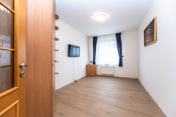 Pronájem bytu 3+kk v osobním vlastnictví 93 m², Praha 8 - Libeň