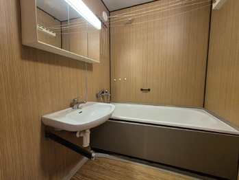 koupelna - Prodej bytu 3+1 v družstevním vlastnictví 73 m², Praha 5 - Stodůlky