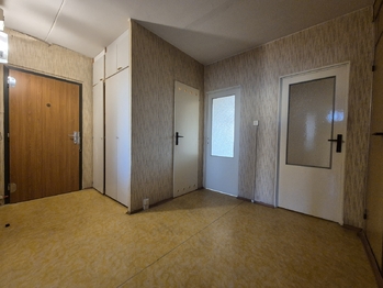 předsíň - Prodej bytu 3+1 v družstevním vlastnictví 73 m², Praha 5 - Stodůlky