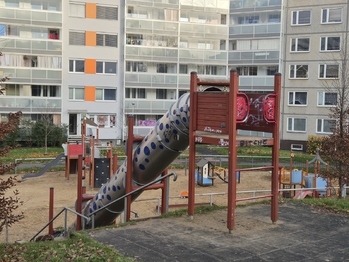 dětské hřiště - Prodej bytu 3+1 v družstevním vlastnictví 73 m², Praha 5 - Stodůlky