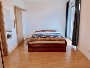 Pronájem bytu 2+kk v osobním vlastnictví 55 m², Jesenice