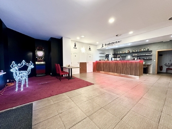 Prodej restaurace 412 m², Praha 4 - Lhotka