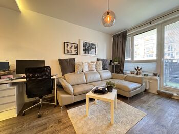 Pronájem bytu 2+kk v osobním vlastnictví 55 m², Praha 9 - Vysočany