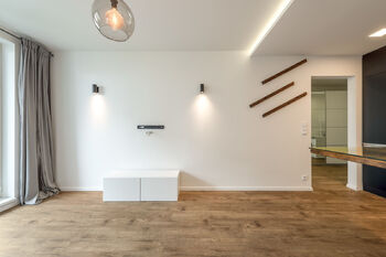 Pronájem bytu 2+kk v osobním vlastnictví 55 m², Praha 9 - Vysočany