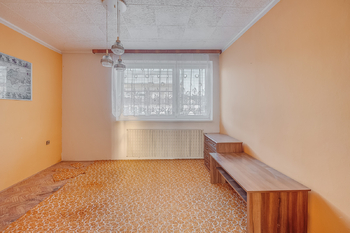 1. patro kuchyně - Prodej domu 197 m², Police nad Metují