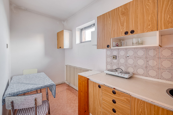 2. patro koupelna - Prodej domu 197 m², Police nad Metují