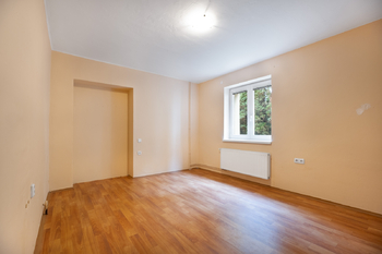 Prodej nájemního domu 223 m², Kozmice