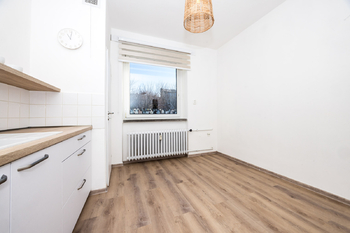 Kuchyně - Prodej bytu 1+1 v osobním vlastnictví 37 m², Pardubice