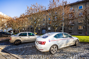 Pohled na dům - Prodej bytu 1+1 v osobním vlastnictví 37 m², Pardubice