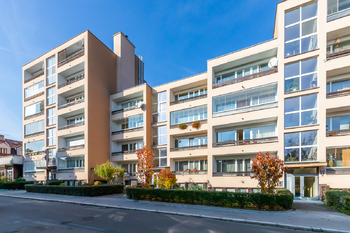 Prodej bytu 3+kk v osobním vlastnictví 80 m², Praha 4 - Michle